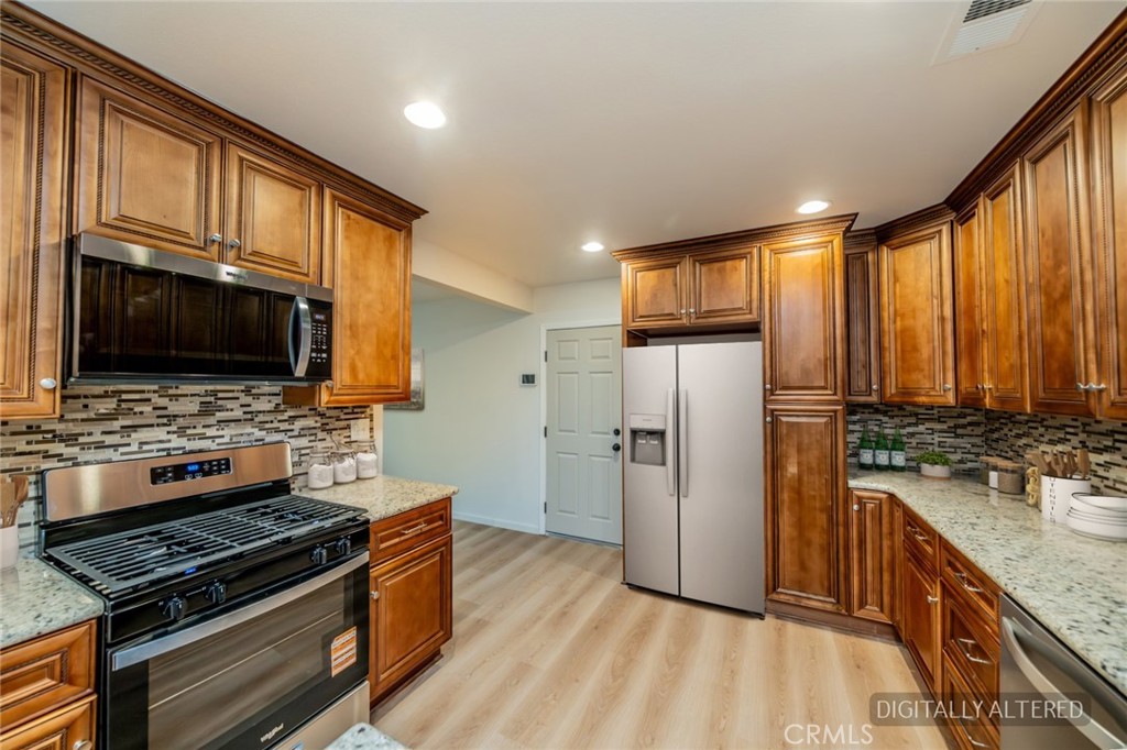 8901 Glencoe Drive Riverside, CA 92503 - Photo 11 of 33