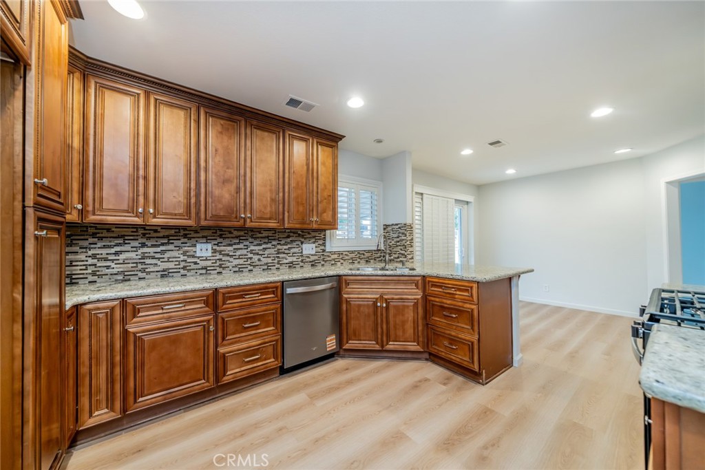 8901 Glencoe Drive Riverside, CA 92503 - Photo 8 of 33