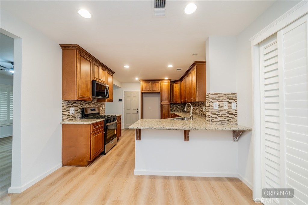 8901 Glencoe Drive Riverside, CA 92503 - Photo 10 of 33