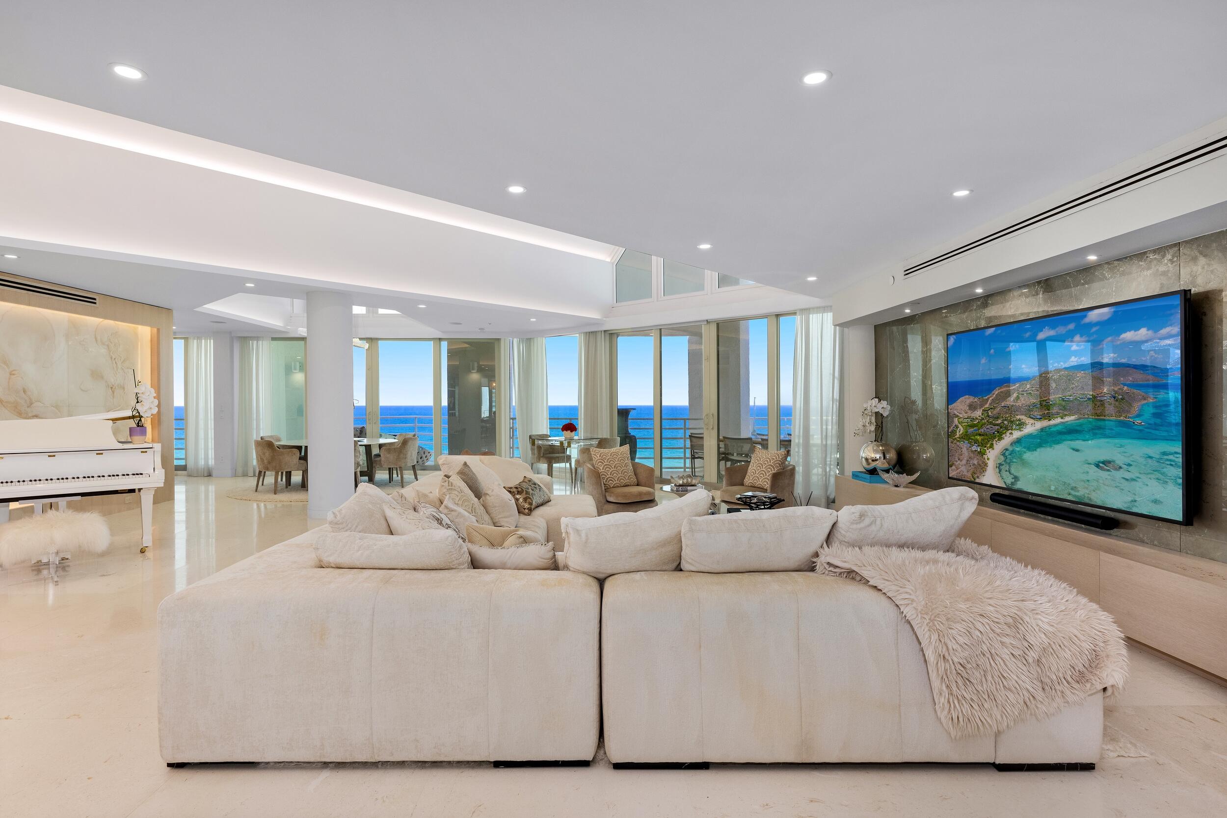 800 South Ocean Boulevard, Unit PH6 Boca Raton, FL 33432 - Photo 25 of 75 Living Area 3