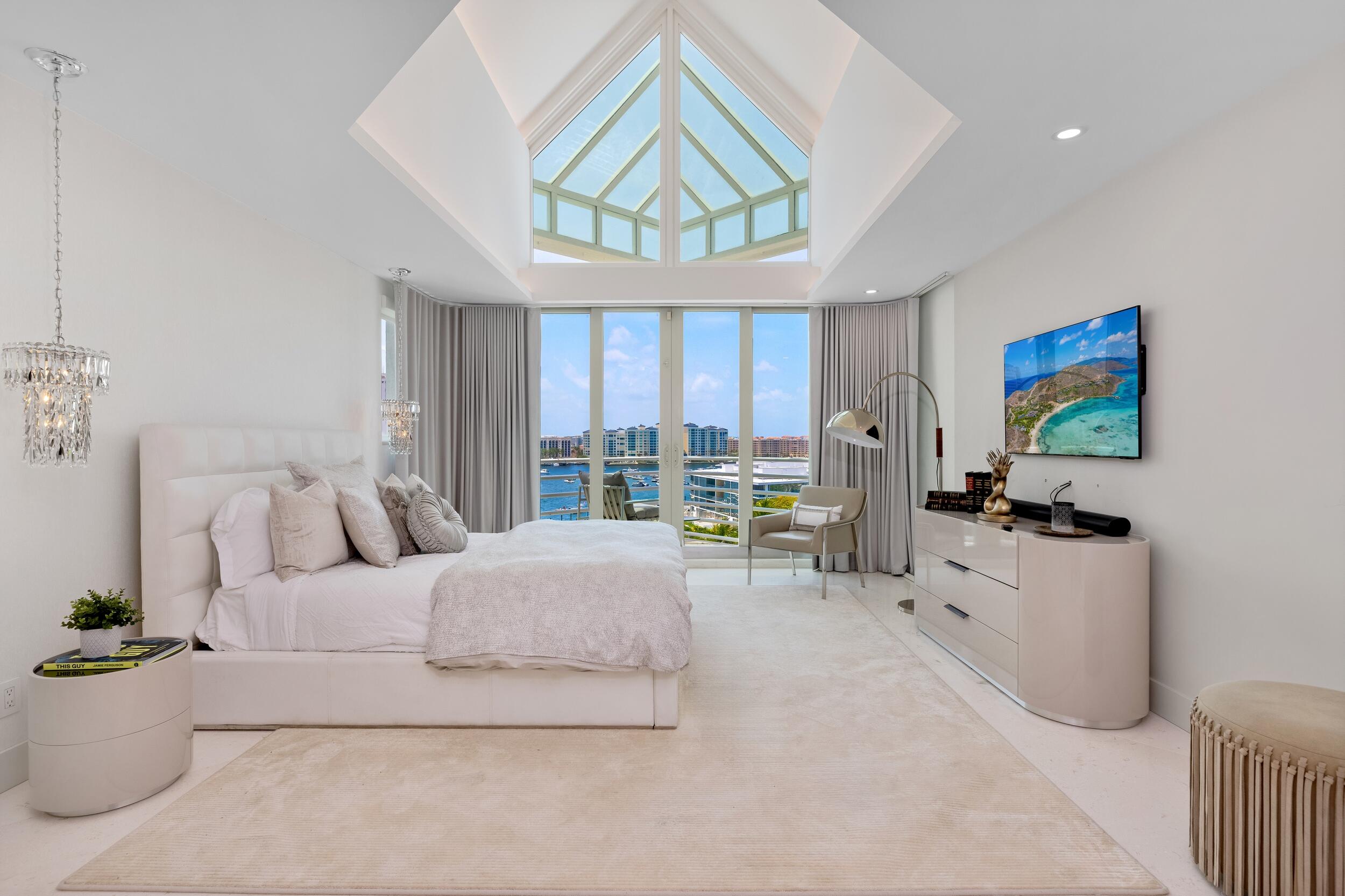 800 South Ocean Boulevard, Unit PH6 Boca Raton, FL 33432 - Photo 45 of 75 Guest Bed 1