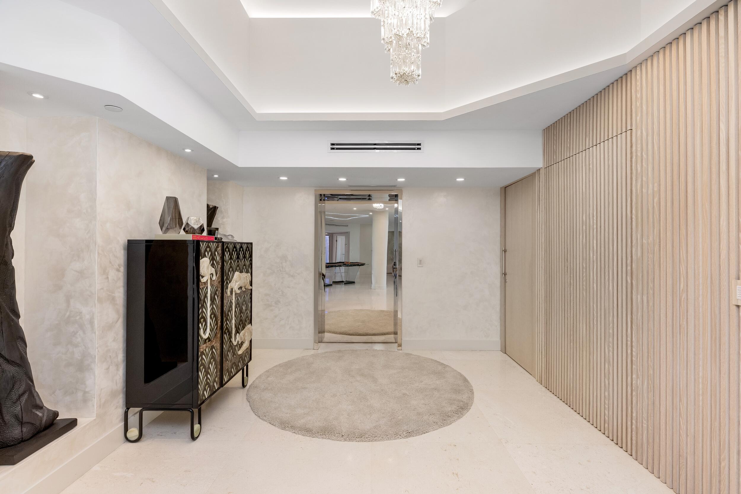 800 South Ocean Boulevard, Unit PH6 Boca Raton, FL 33432 - Photo 58 of 75 Foyer 1