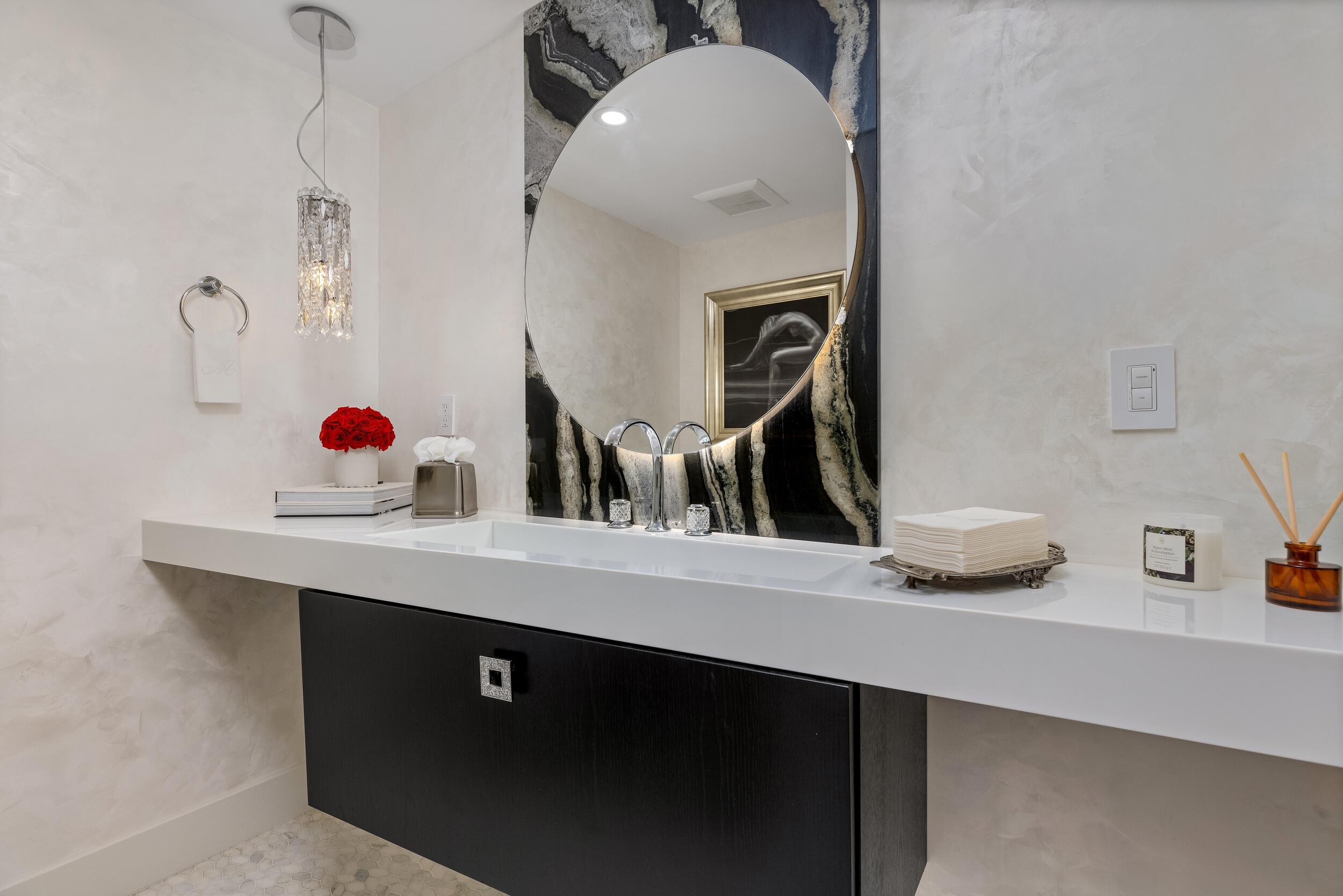 800 South Ocean Boulevard, Unit PH6 Boca Raton, FL 33432 - Photo 60 of 75 Powder Room 1