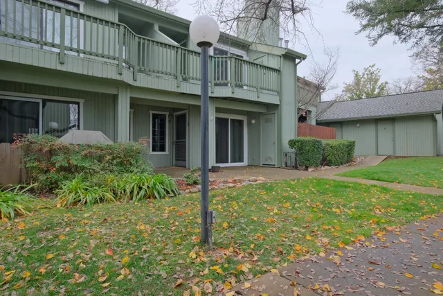 $2,300 | 3133 Cambridge Road, Unit 3, Cameron Park, CA 95682