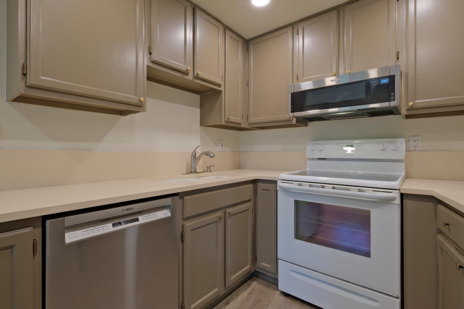 3133 Cambridge Road, Unit 3 Cameron Park, CA 95682 - Photo 11 of 31