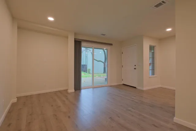 $2,300 | 3133 Cambridge Road, Unit 3, Cameron Park, CA 95682