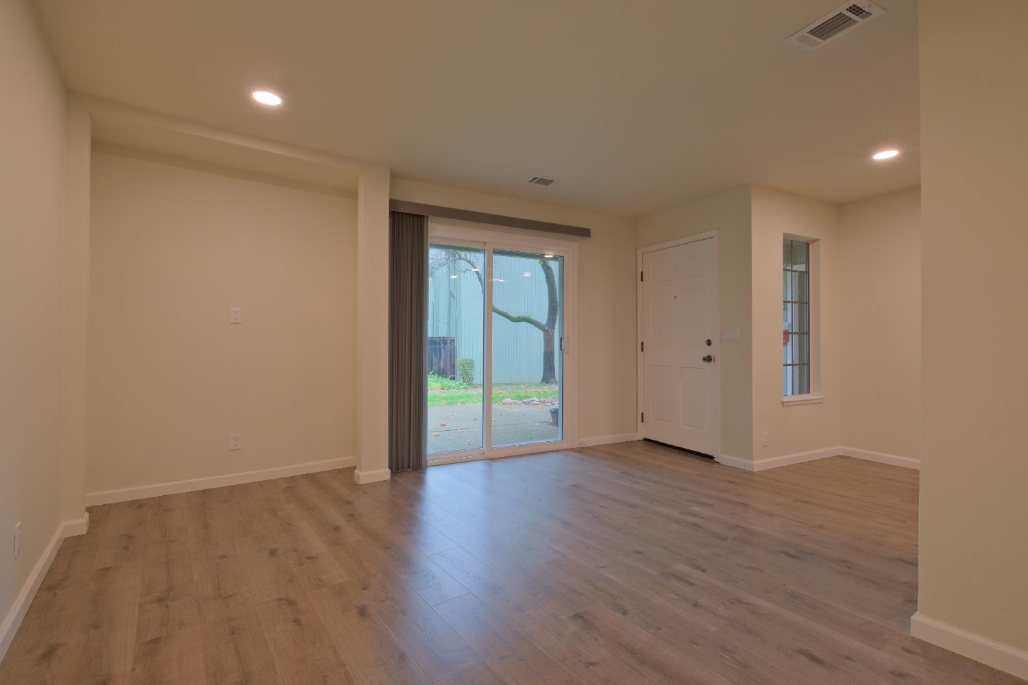 3133 Cambridge Road, Unit 3 Cameron Park, CA 95682 - Photo 7 of 31