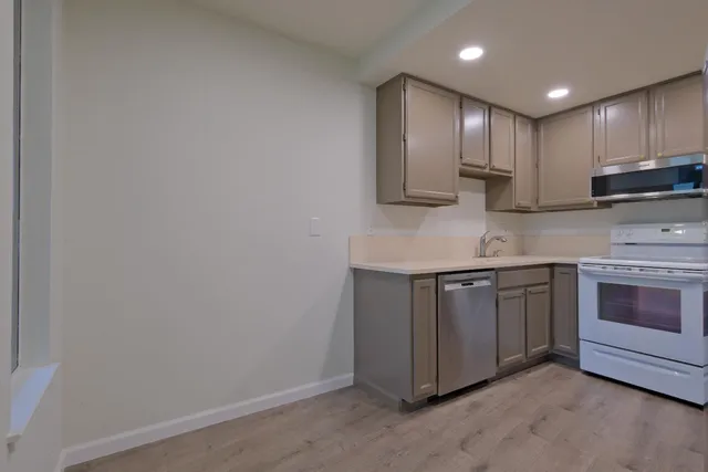 $2,300 | 3133 Cambridge Road, Unit 3, Cameron Park, CA 95682