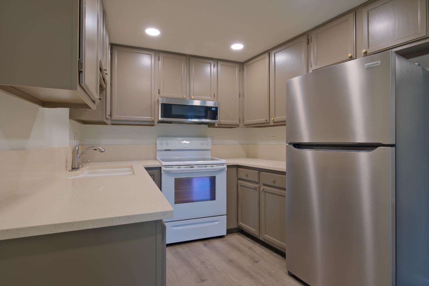 3133 Cambridge Road, Unit 3 Cameron Park, CA 95682 - Photo 10 of 31