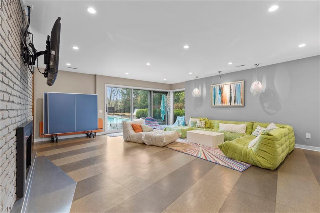 114 Hillcrest Road Pittsburgh, PA 15238 - Photo 31 of 50 Gallery Image 31