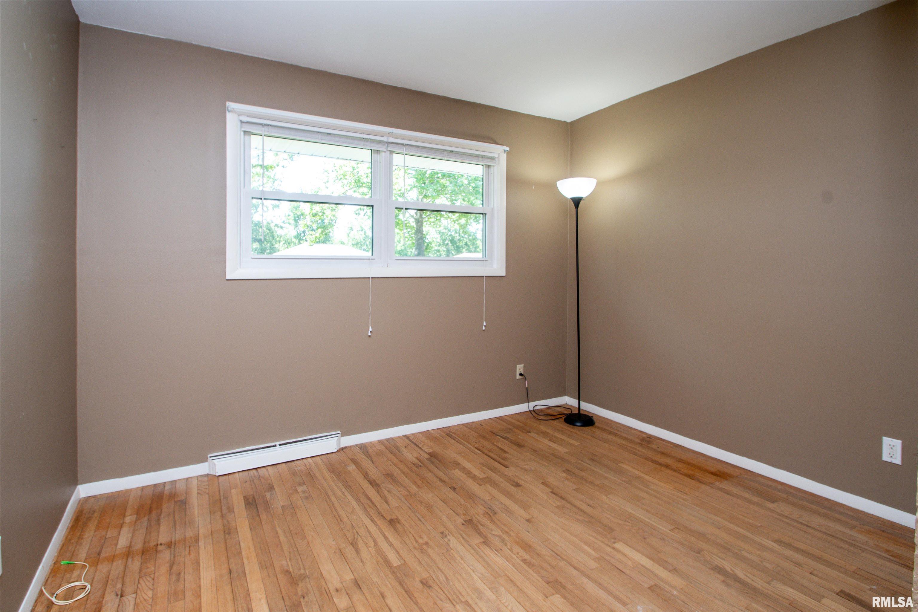 5427 North Ronald Road Peoria, IL 61614 - Photo 16 of 47 Gallery Image 16