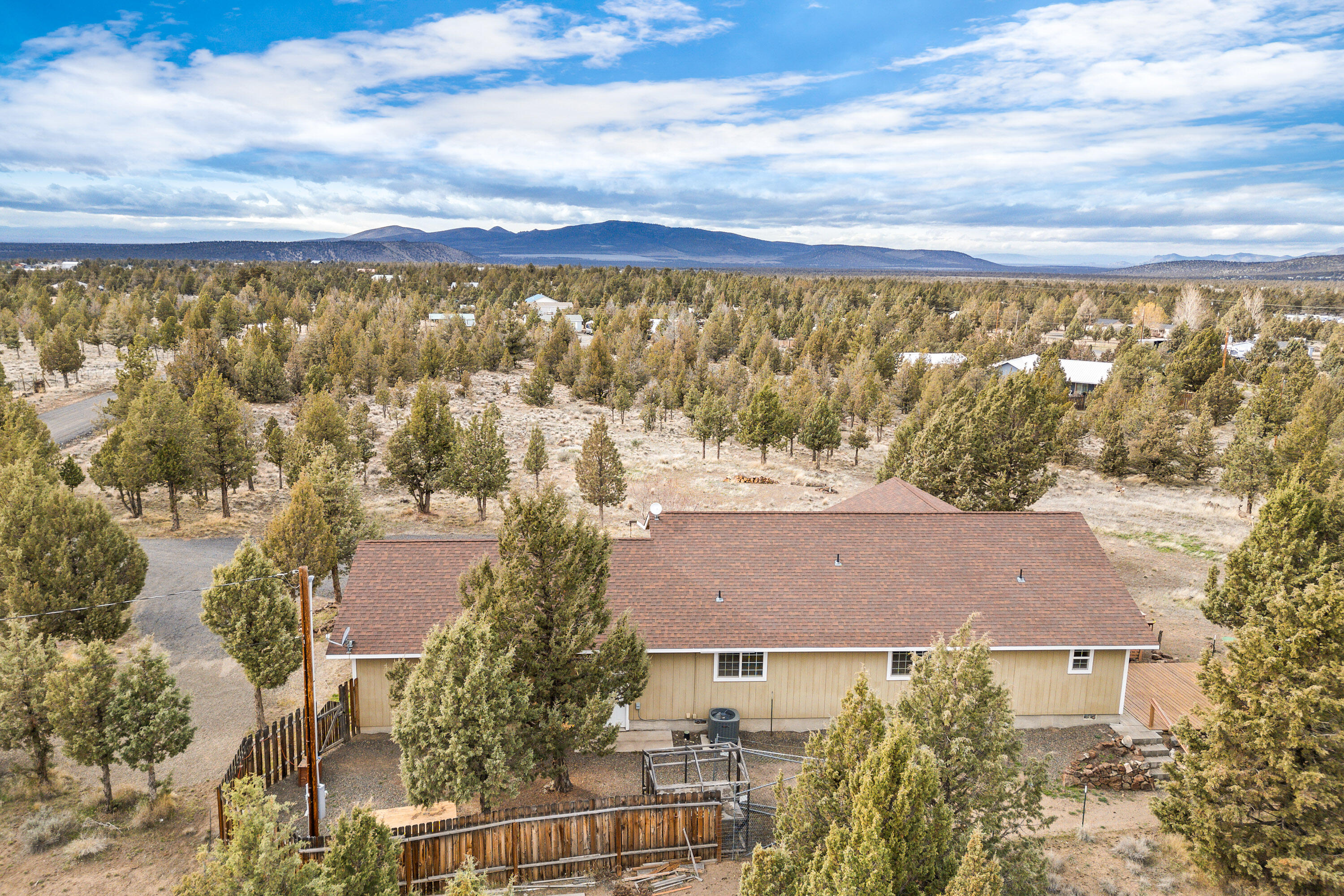 4681 Southeast Adobe Road Prineville, OR 97754 - Photo 45 of 49