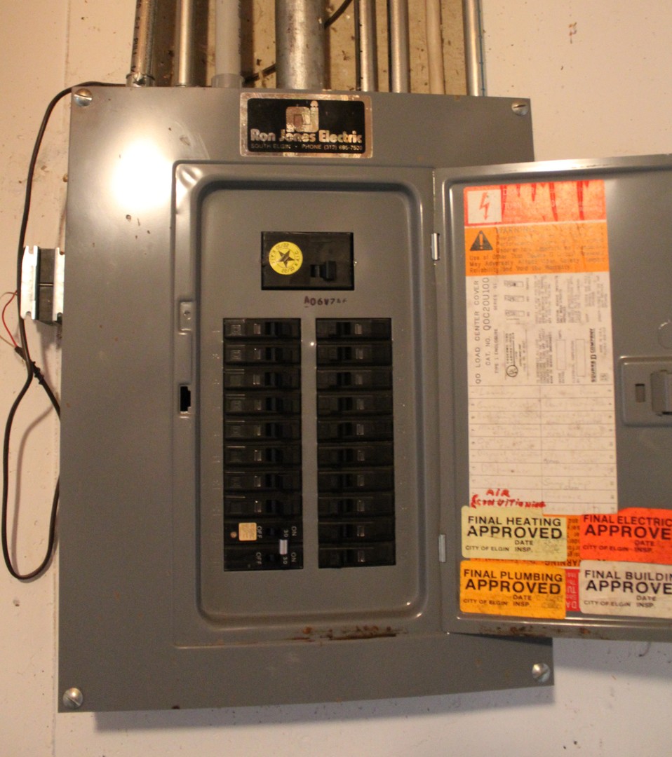 908 Glenmore Lane Elgin, IL 60124 - Photo 41 of 50 a view of a entryway door of the house