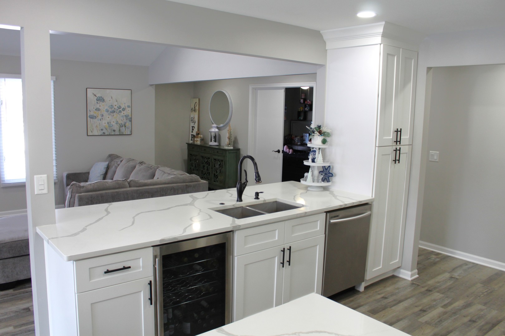 908 Glenmore Lane Elgin, IL 60124 - Photo 7 of 50 a bathroom with a sink and a mirror