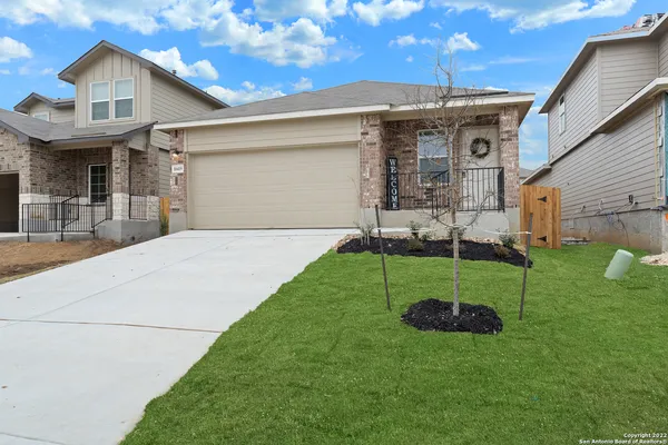 $1,850 | 10419 Howgate, San Antonio, TX 78252