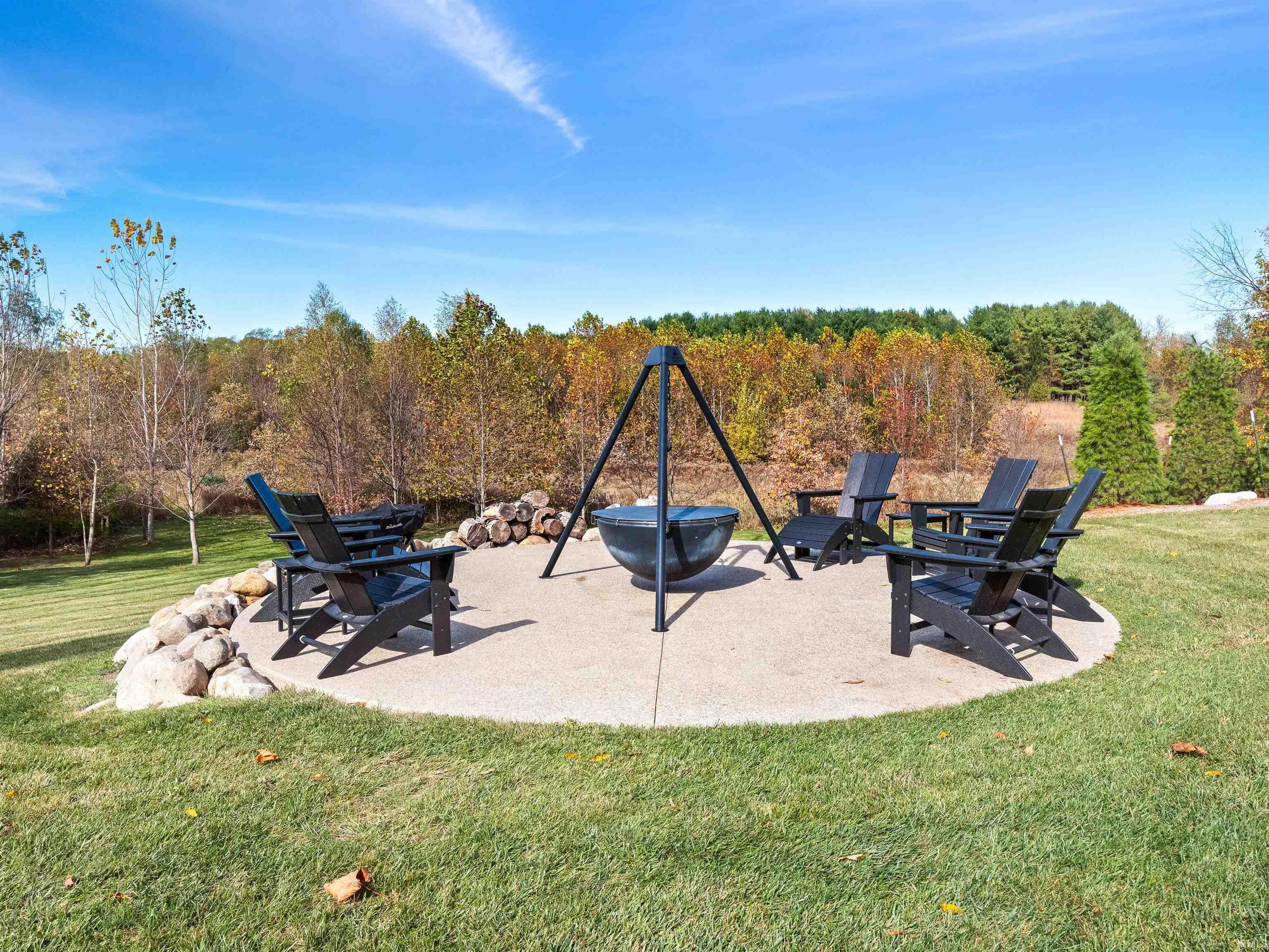 1939 Cr 68 Road Auburn, IN 46706 - Photo 5 of 36