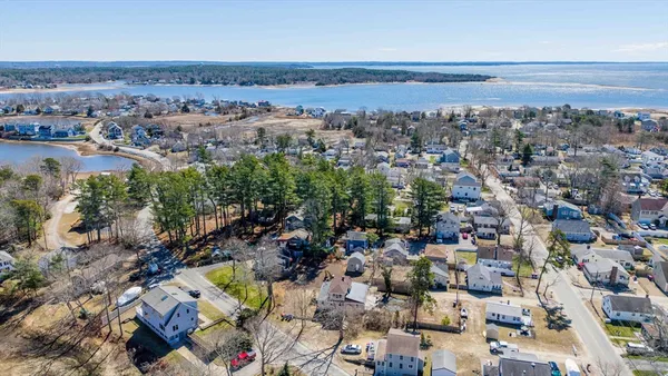 $569,900 | 5 Pilgrim Avenue, Wareham, MA 02571