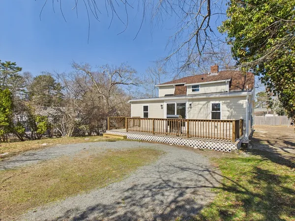 $569,900 | 5 Pilgrim Avenue, Wareham, MA 02571