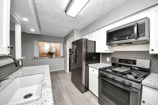 $1,800 | 3514 Spanish Acorn Lane, Spring, TX 77389