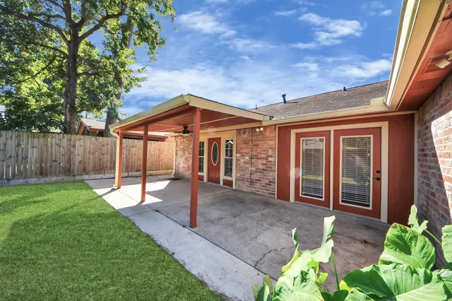 $1,800 | 3514 Spanish Acorn Lane, Spring, TX 77389