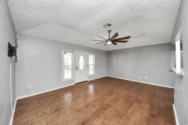 $1,800 | 3514 Spanish Acorn Lane, Spring, TX 77389