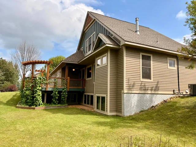 $520,000 | 4786 Mt Hood Lane, Red Wing, MN 55066