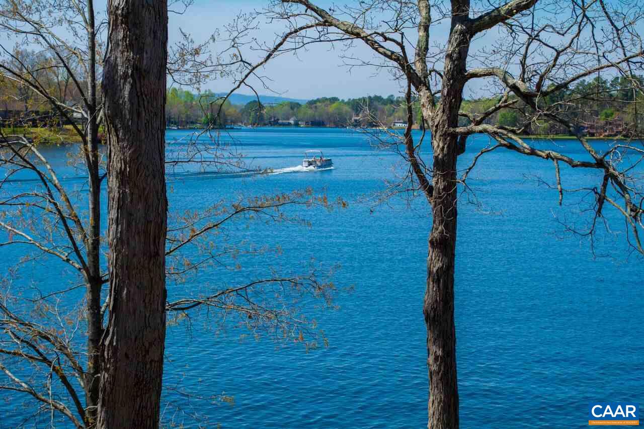 7 Deepwater Point Palmyra, VA 22963 - Photo 7 of 40 Gallery Image 7