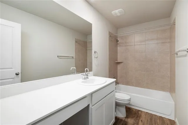 $2,300 | 19004 Elk Horn Drive, Pflugerville, TX 78660