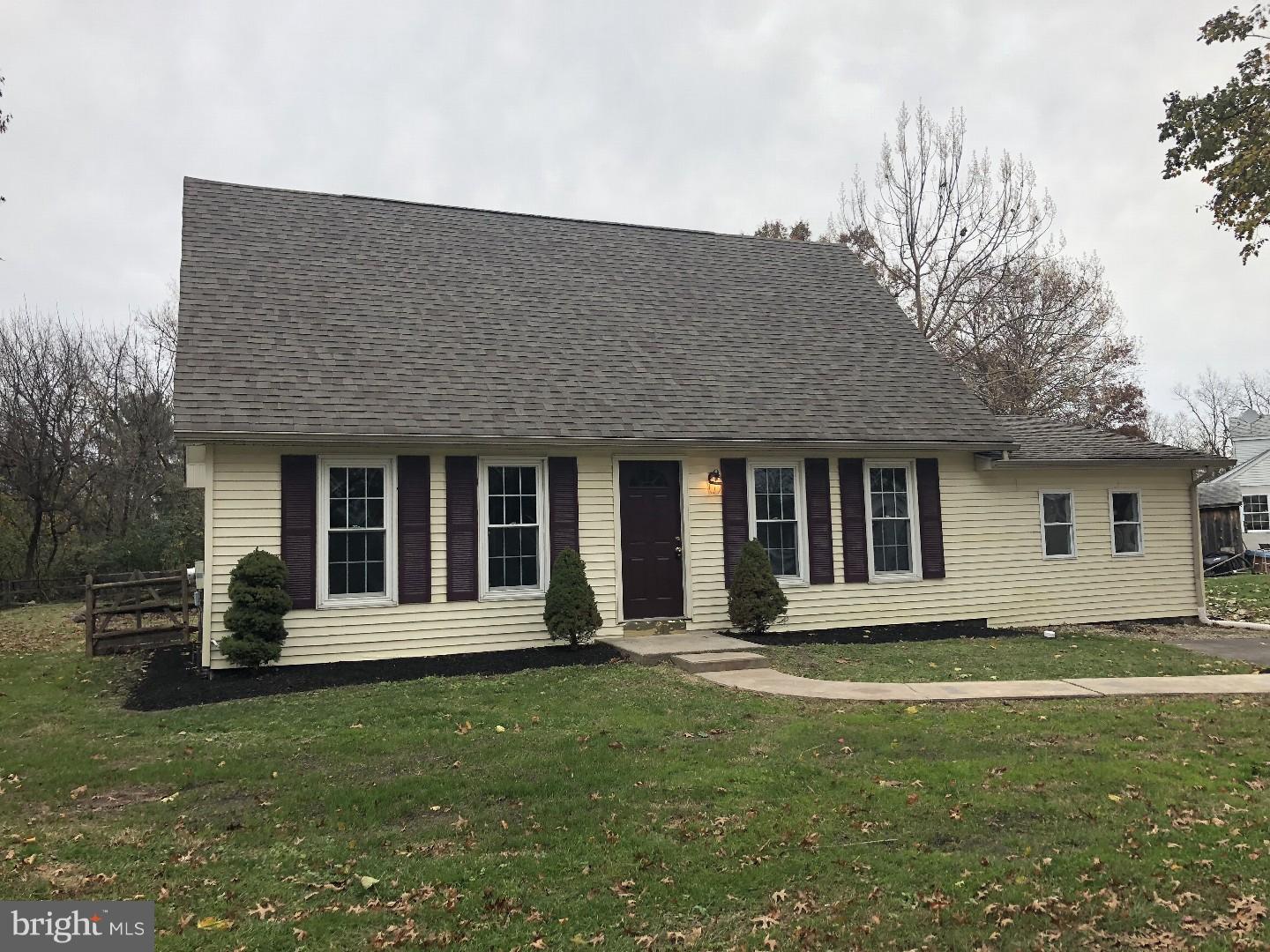 42 Vincent Road Phoenixville, PA 19460 - Photo 2 of 25 Gallery Image 2
