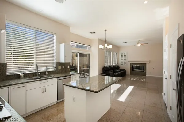 $3,600 | 2120 Waterbury Lane, Las Vegas, NV 89134