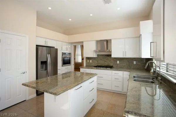 $3,600 | 2120 Waterbury Lane, Las Vegas, NV 89134