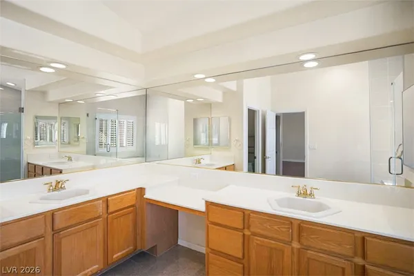 $3,600 | 2120 Waterbury Lane, Las Vegas, NV 89134