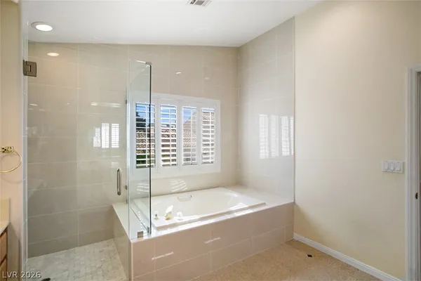 $3,600 | 2120 Waterbury Lane, Las Vegas, NV 89134