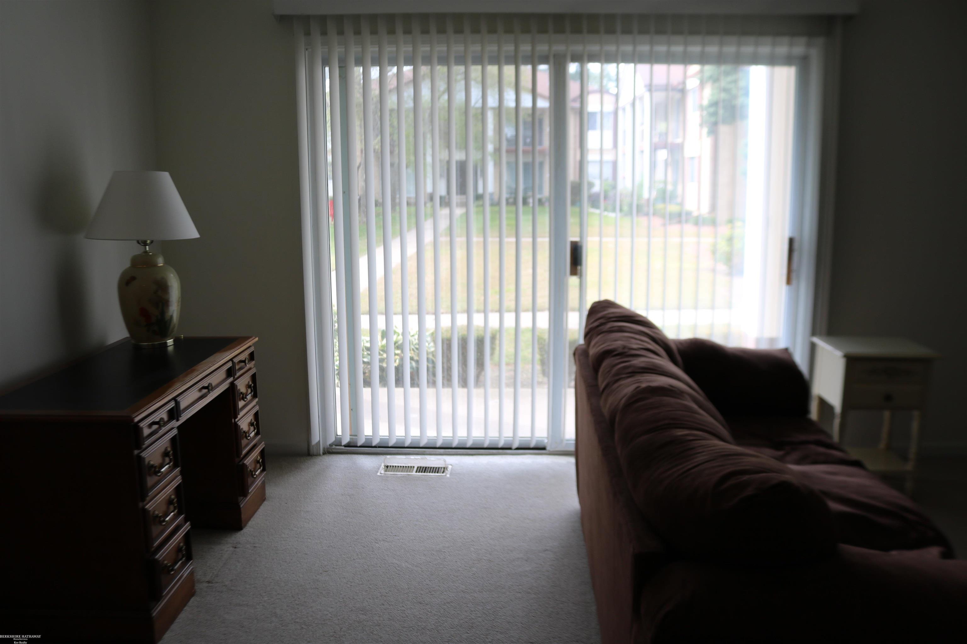 29297 Hayes Road, Unit #1 FIRST Warren, MI 48088 - Photo 8 of 22