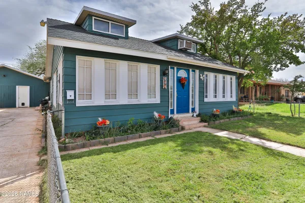 $390,000 | 511 West Gilmore Street, Winslow, AZ 86047