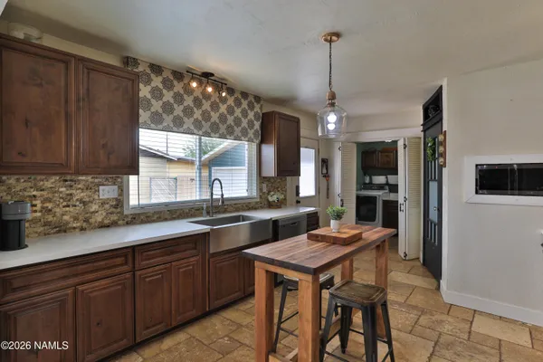 $390,000 | 511 West Gilmore Street, Winslow, AZ 86047