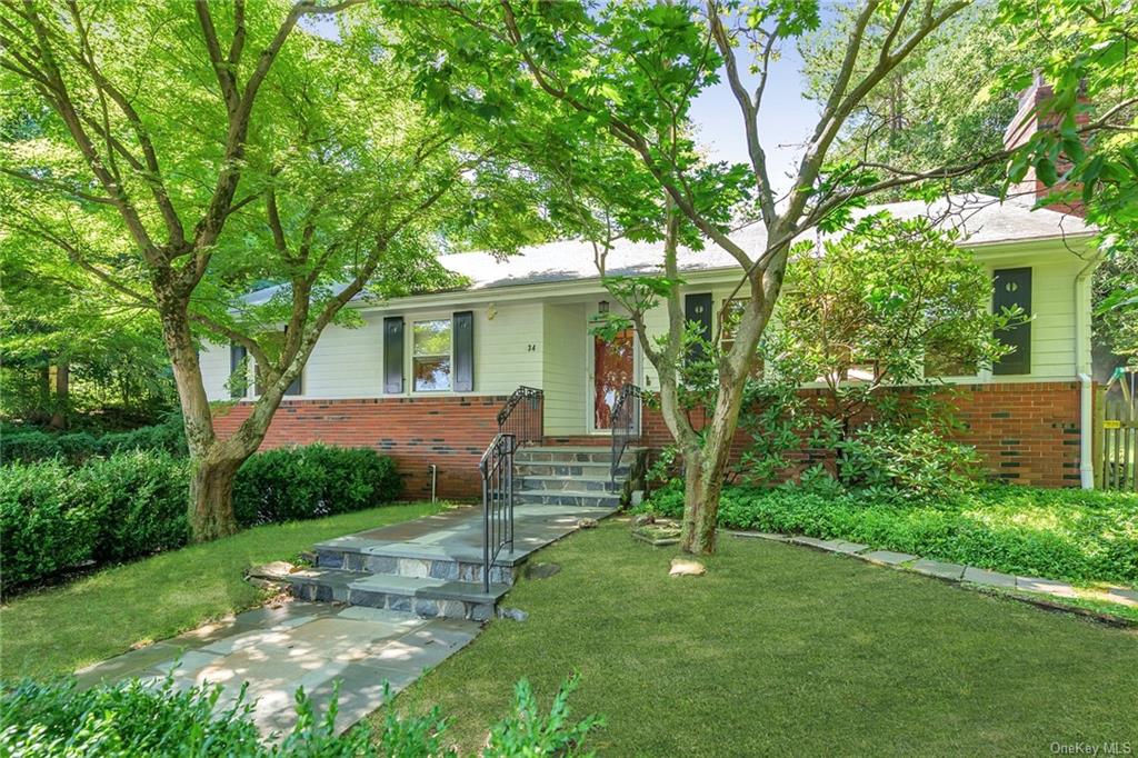 34 Bradley Street, Dobbs Ferry, NY 10522 Compass