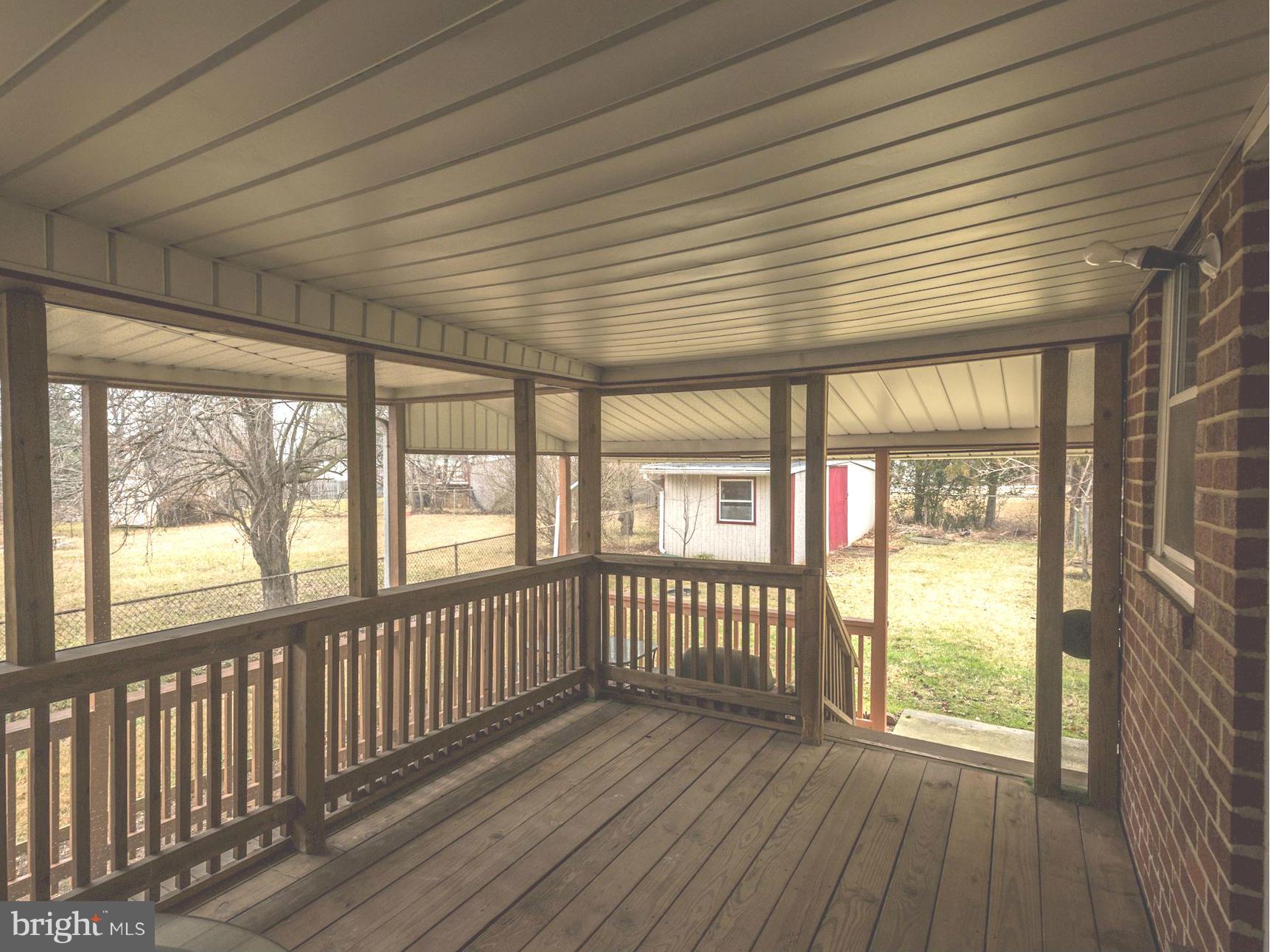 4771 Byron Road Baltimore, MD 21244 - Photo 26 of 30 Top Deck