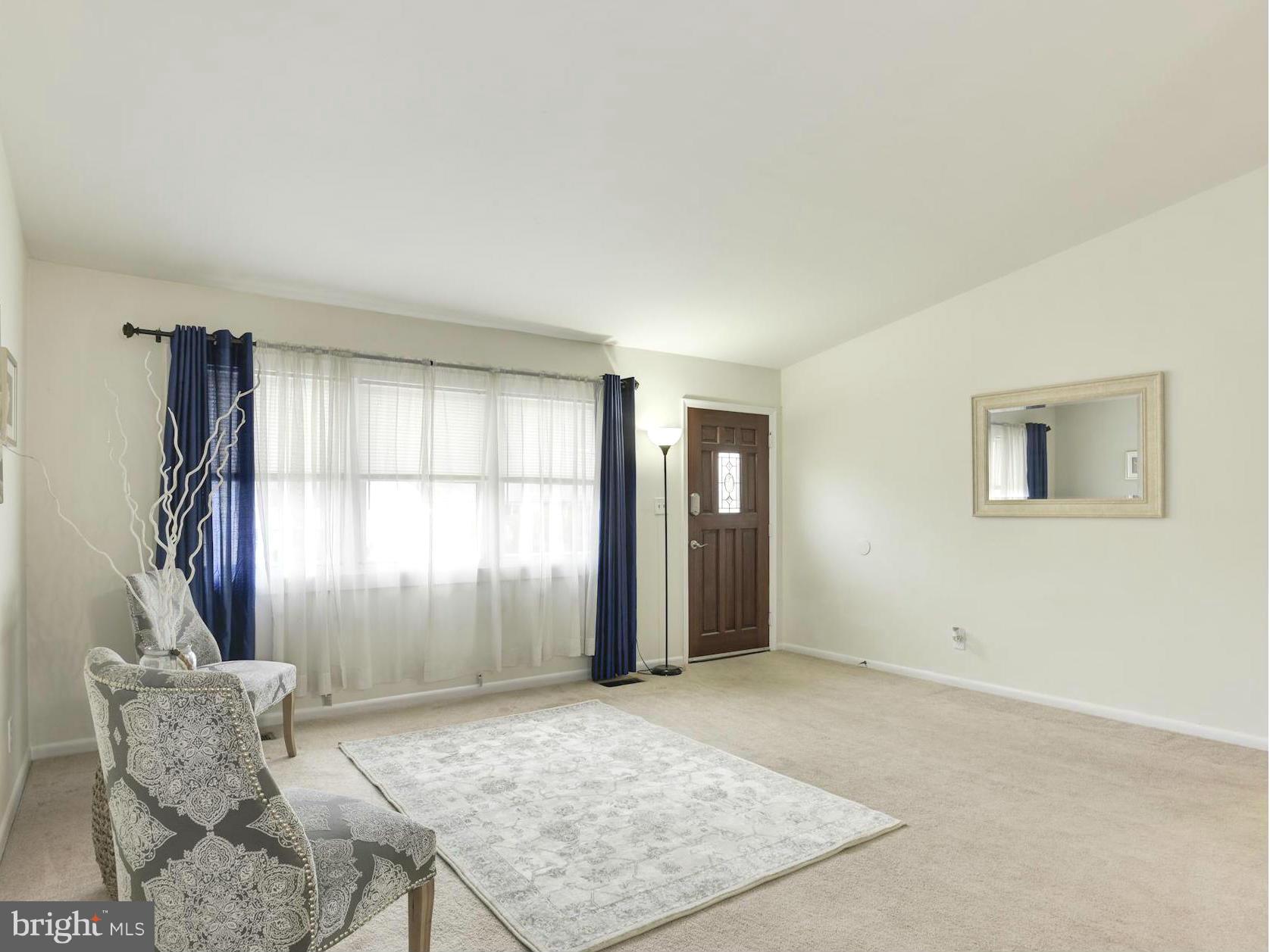 4771 Byron Road Baltimore, MD 21244 - Photo 4 of 30 Living Room