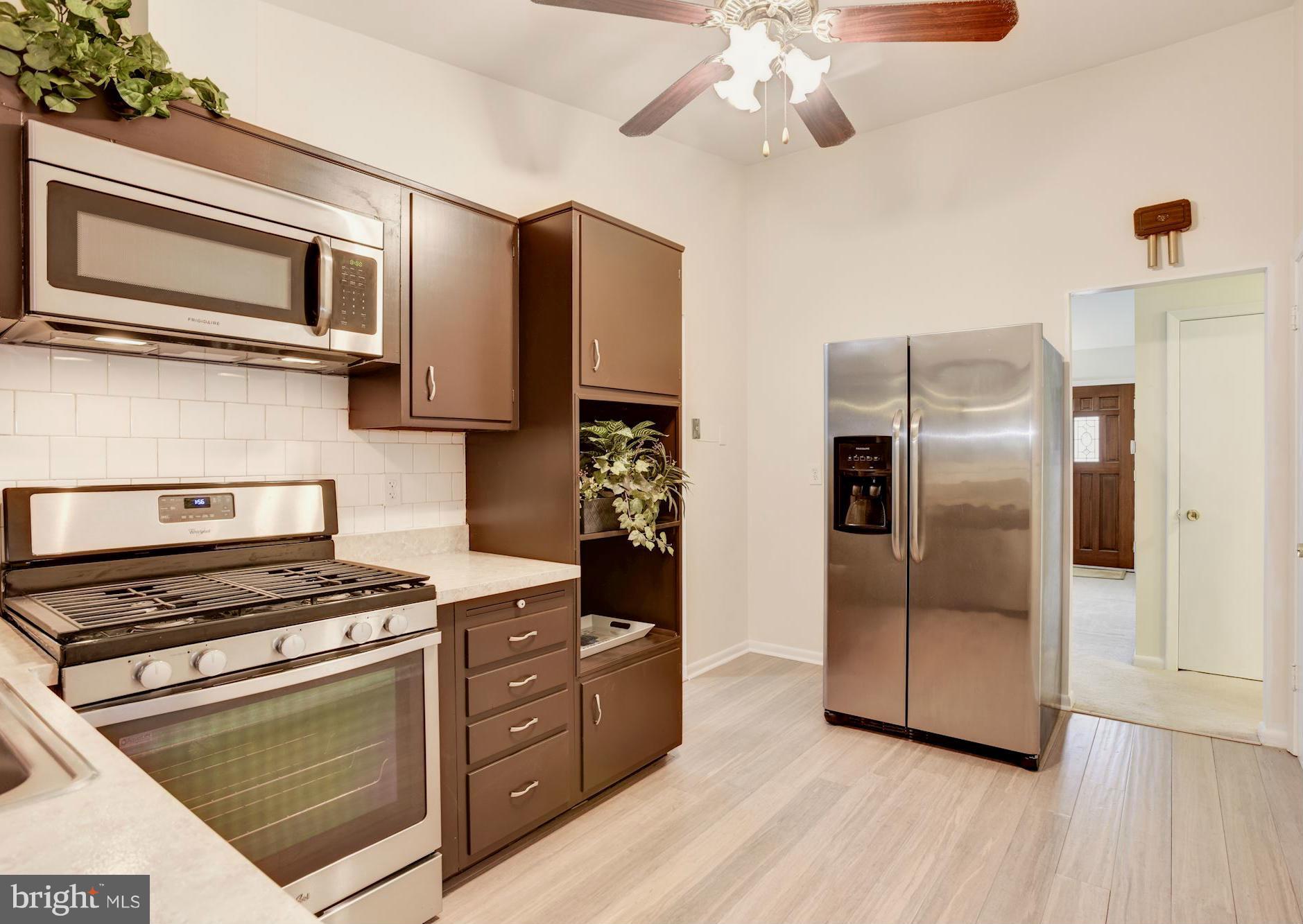 4771 Byron Road Baltimore, MD 21244 - Photo 6 of 30 Kitchen