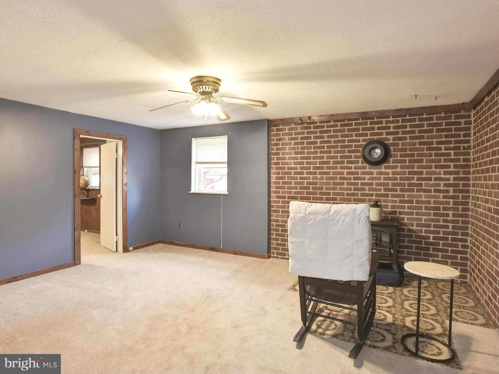 4771 Byron Road Baltimore, MD 21244 - Photo 9 of 30 Family Room