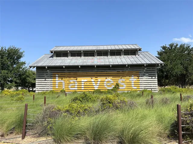 $2,395 | 717 Parkside Drive, Argyle, TX 76226