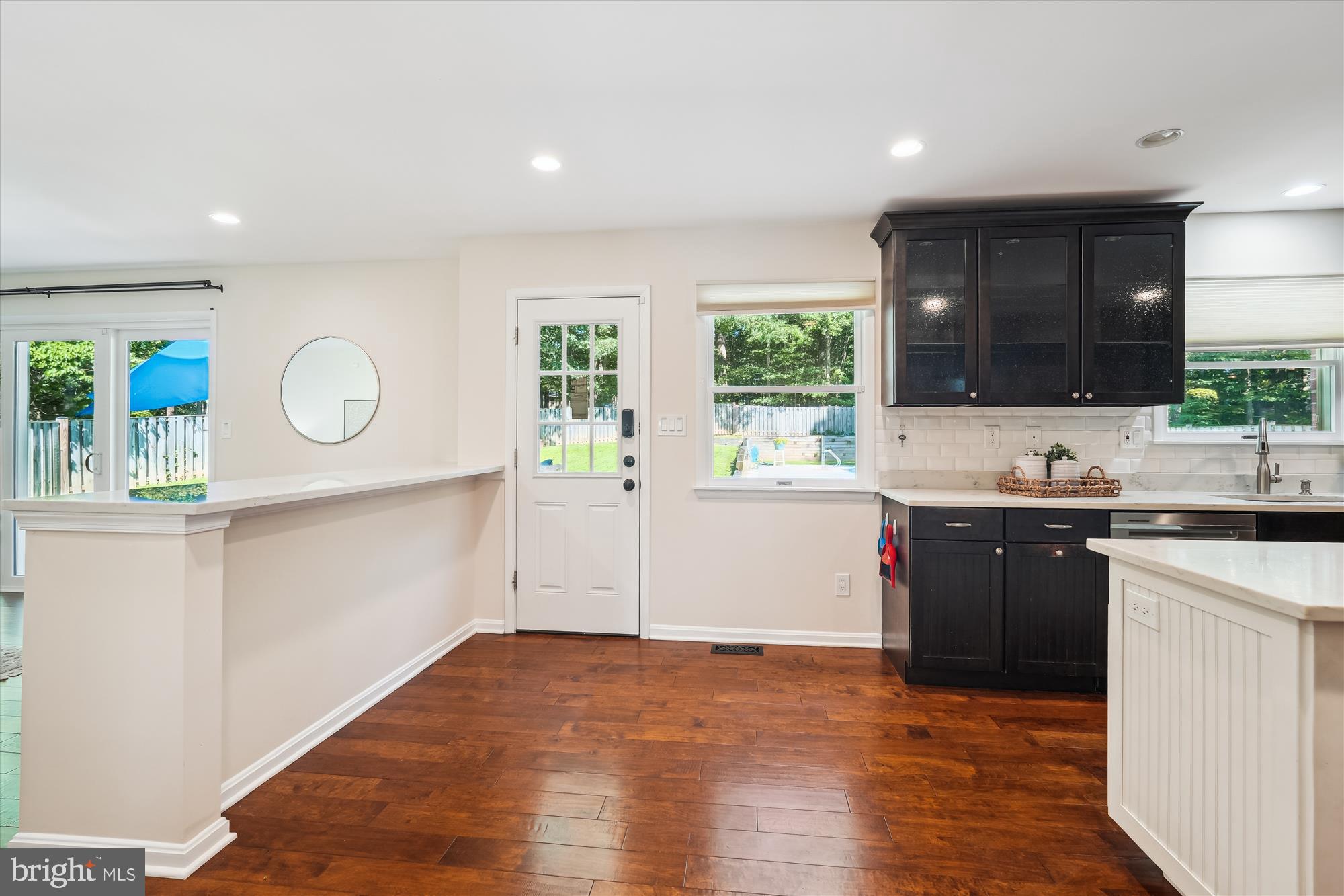 17721 Lisa Drive Derwood, MD 20855 - Photo 25 of 87 Table space