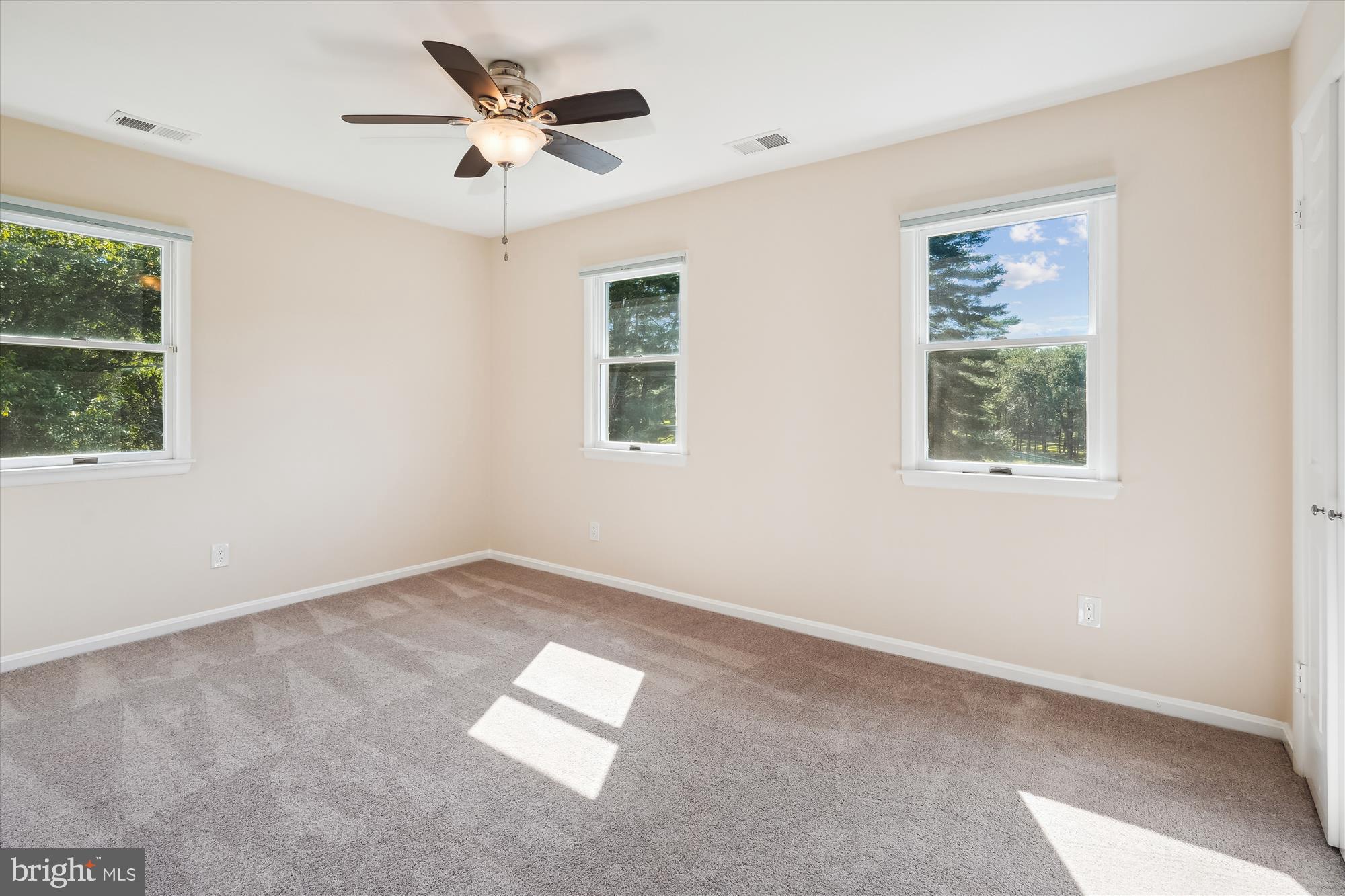 17721 Lisa Drive Derwood, MD 20855 - Photo 45 of 87 a view of an empty room with a window