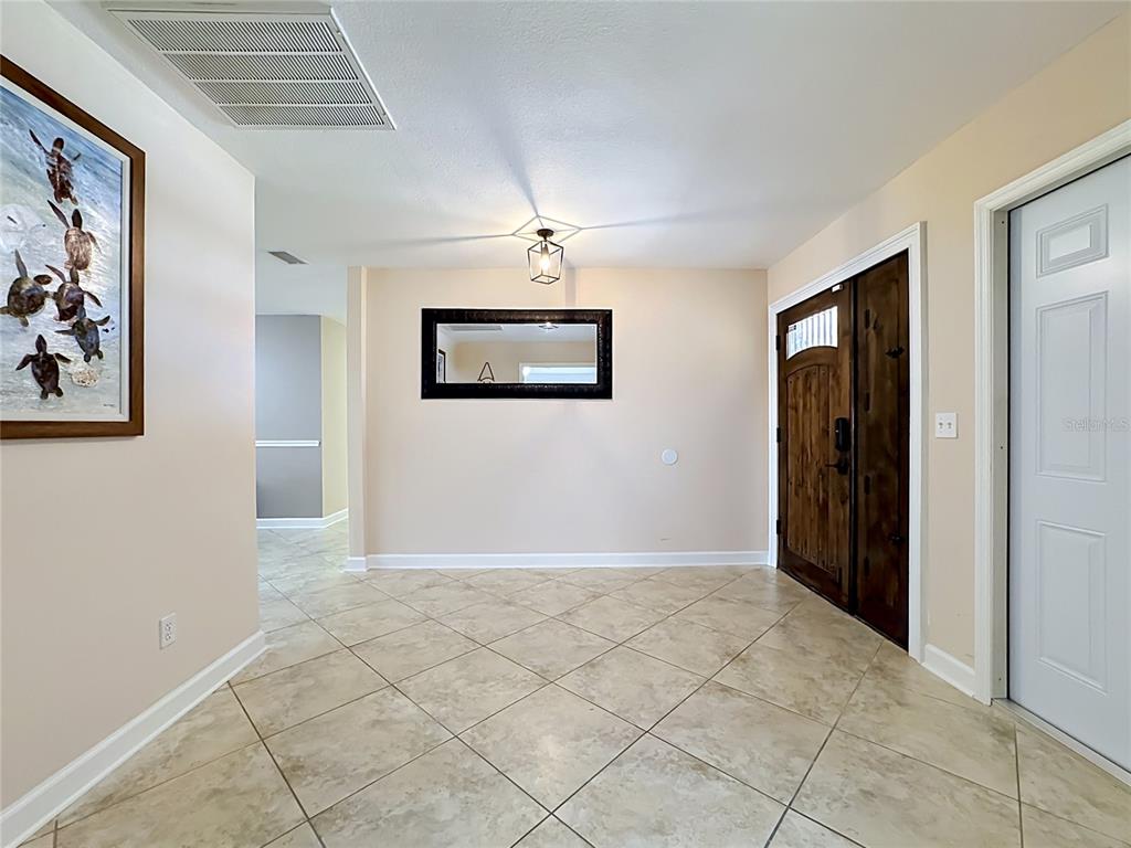 6517 Solitaire Palm Way Apollo Beach, FL 33572 - Photo 7 of 58