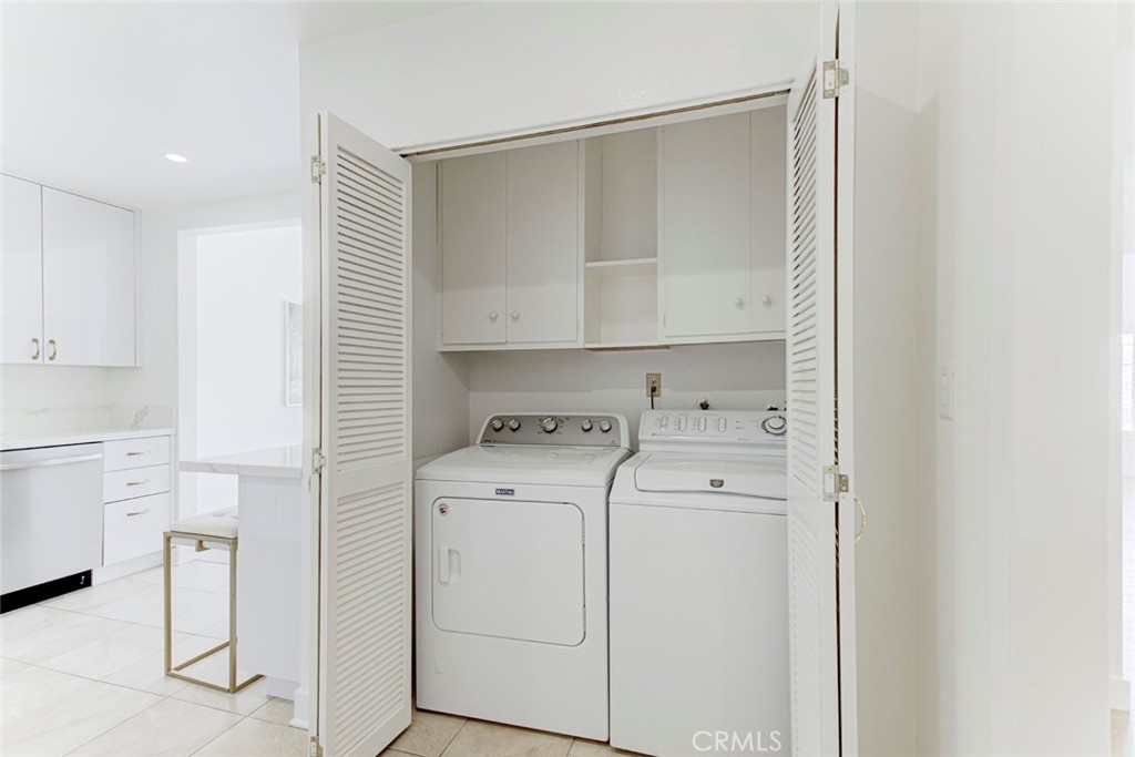1325 Valley View Road, Unit 301 Glendale, CA 91202 - Photo 20 of 43