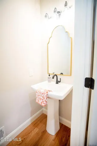 $780,827 | 119 Sand Hill Road, Greenfield, NY 12833