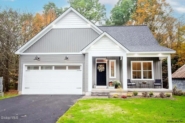 $780,827 | 119 Sand Hill Road, Greenfield, NY 12833