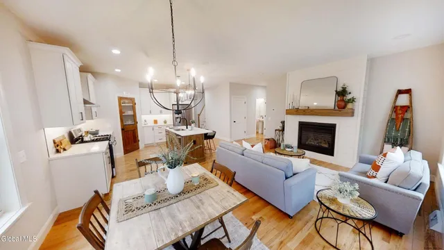 $780,827 | 119 Sand Hill Road, Greenfield, NY 12833