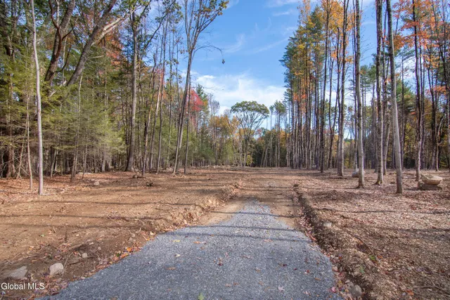 $780,827 | 119 Sand Hill Road, Greenfield, NY 12833